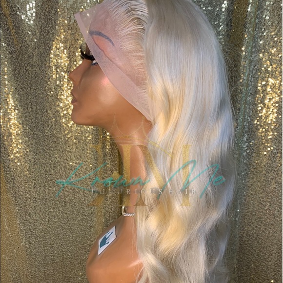 Lace Front Wig - Picture 3 of 5
